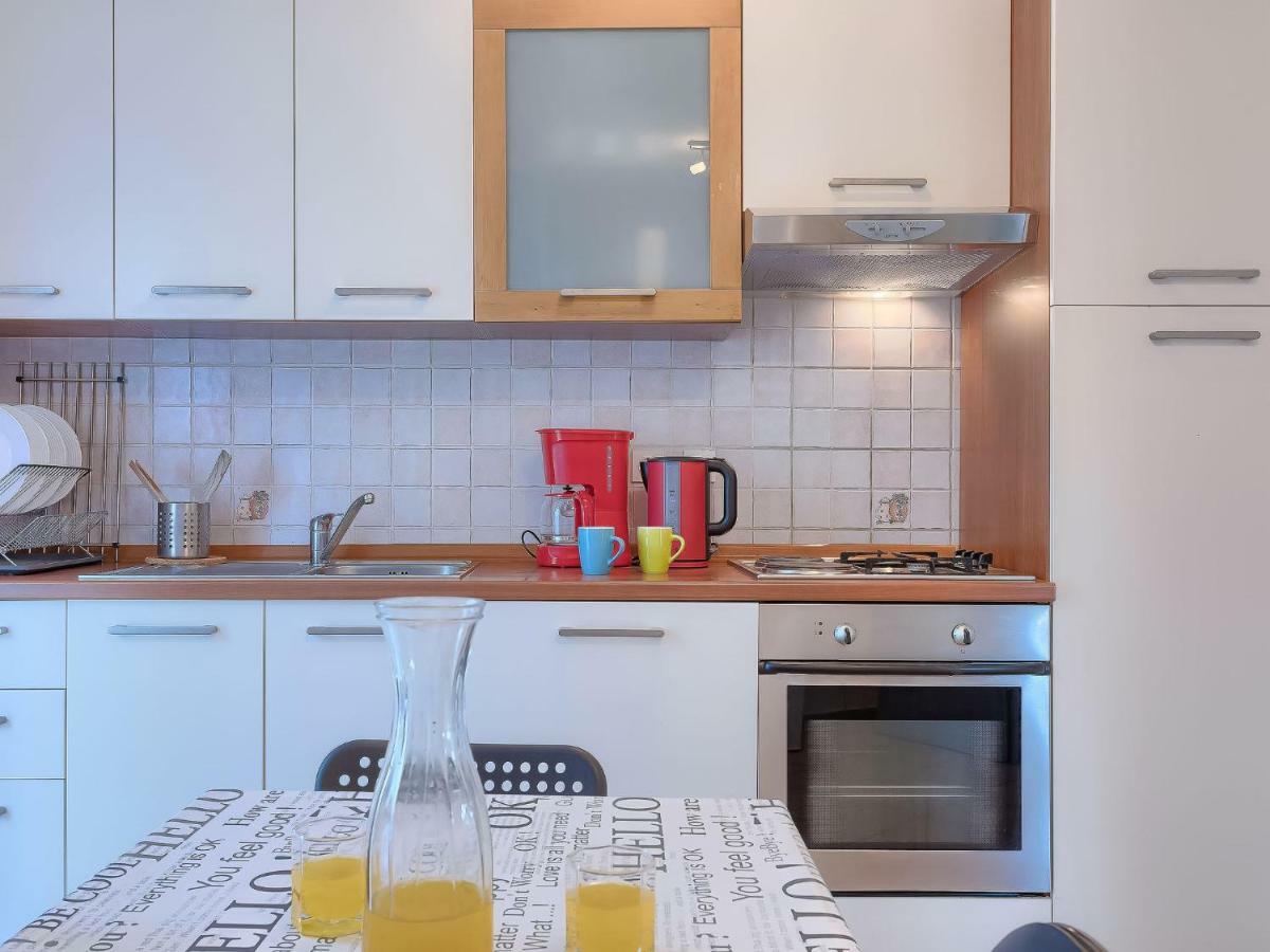 Gojak By Interhome Pula
